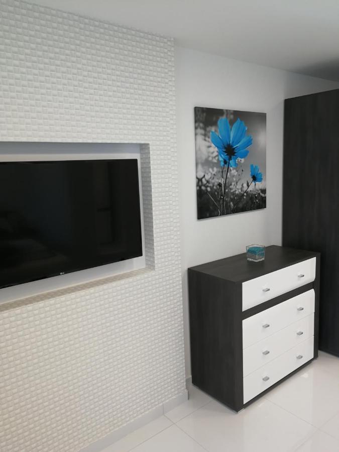 Aqua Solar Apartmanhaz Miskolc Exterior foto