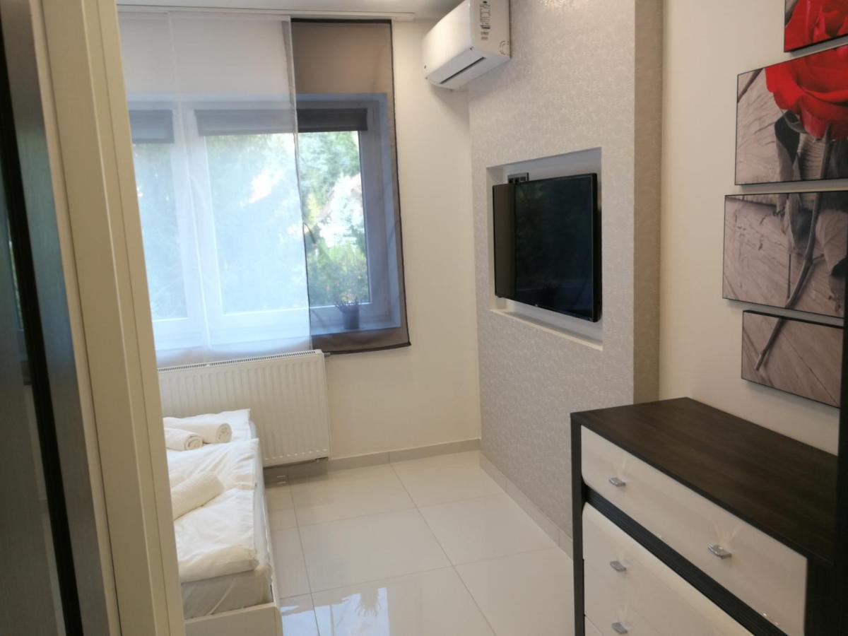 Aqua Solar Apartmanhaz Miskolc Exterior foto