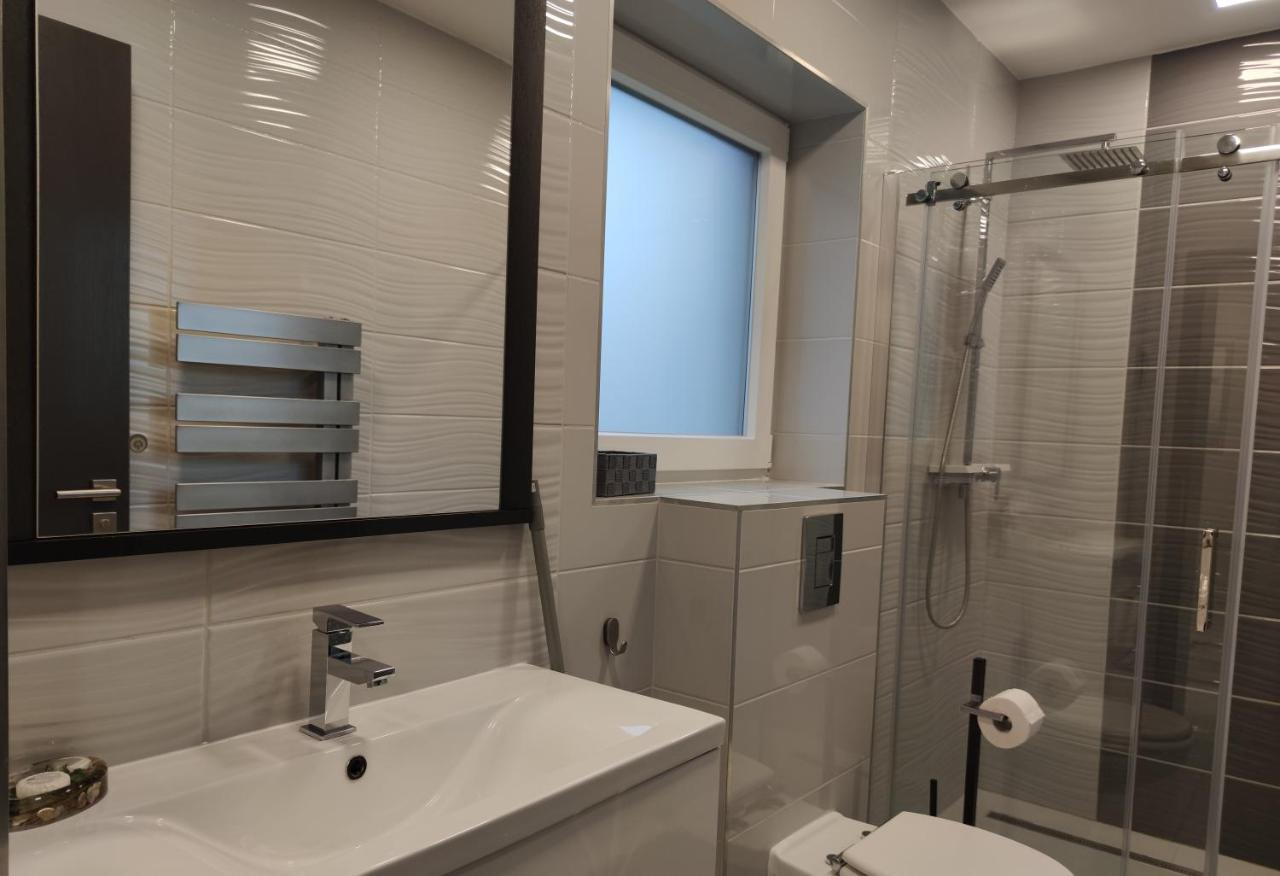 Aqua Solar Apartmanhaz Miskolc Exterior foto