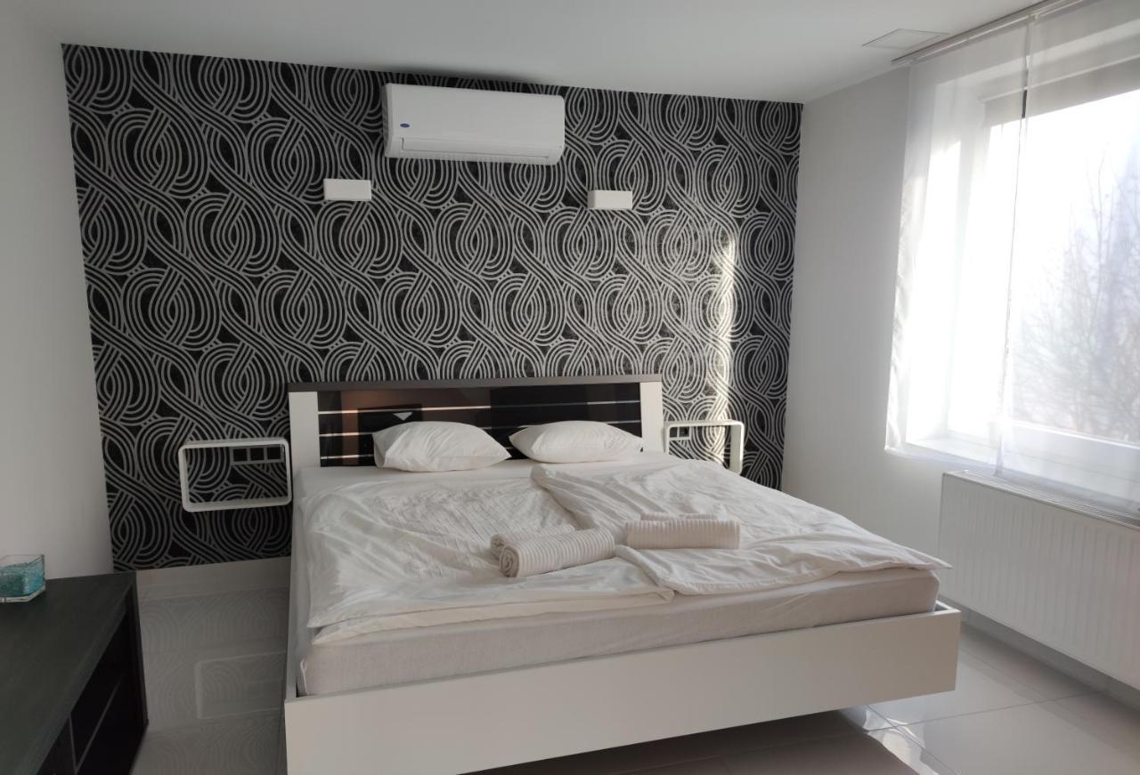 Aqua Solar Apartmanhaz Miskolc Exterior foto